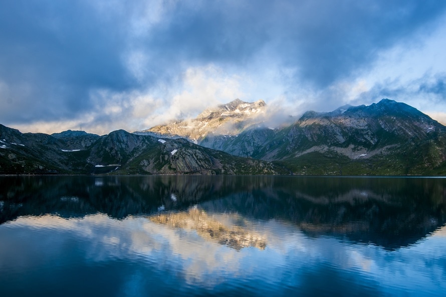 Assessment of Assessments in Central Asia: water resources and green economy