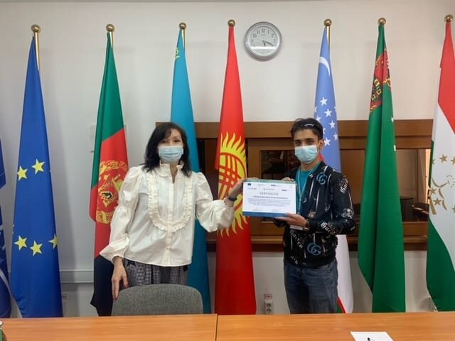 Церемония закрытия 12-ой Центрально-Азиатской программы лидерства по окружающей среде для устойчивого развития 